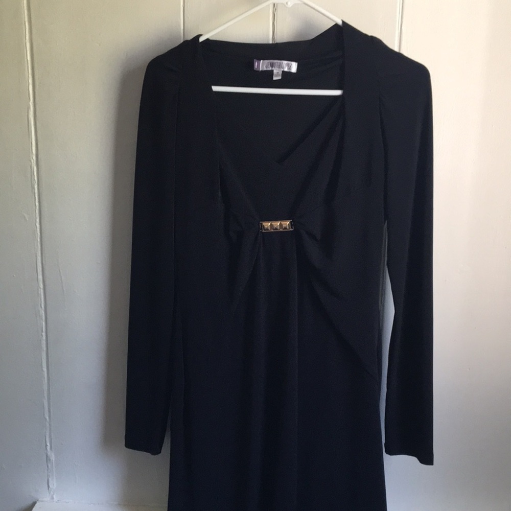 Brand: Jennifer Lopez   Size: Med. Color: BLACK